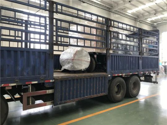 華全工廠(chǎng)備用600千瓦發(fā)電機(jī)組發(fā)往河南